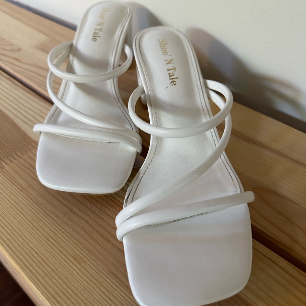 Elegant White Heeled Sandals